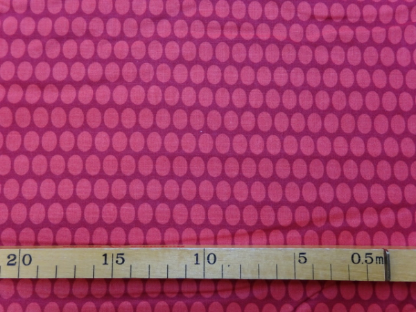 Patchworkstoff hellrote Kreise Punkte auf rot 110cm breit